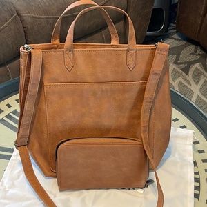 Thirty-one large crossbody with wallet